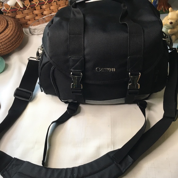 Premium Canon deluxe large gadget bag - Picture 2 of 11